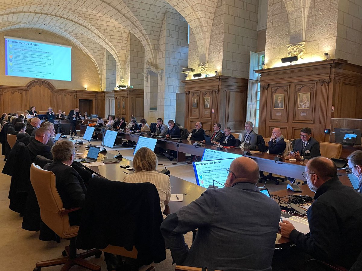 Aline BRAY (@alinebray49) on Twitter photo Rencontre avec les directeurs des collèges privés <a href="/Maine_et_Loire/">Département Maine-et-Loire</a>.
Des échanges multiples sur des thèmes du quotidien : inviter les mobilités douces, plan numérique, le handicap, la protection de l'enfance et les situations préoccupantes. Rencontre avec les directeurs des collèges privés <a href="/Maine_et_Loire/">Département Maine-et-Loire</a>.
Des échanges multiples sur des thèmes du quotidien : inviter les mobilités douces, plan numérique, le handicap, la protection de l'enfance et les situations préoccupantes.