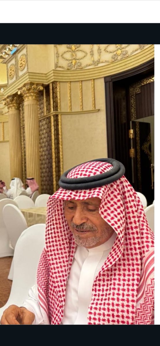 mom999900's tweet photo. لاشي في هذي الدنيا اشد حزناً من لحظة تتذكر فيها ميتاً تحبه فتسأل الجوارح هل مات فعلاً اللهم ارحم والدنا وشيخنا الذي فارقنا واجعل الجنة داراً له https://t.co/mpkDU2PcgW