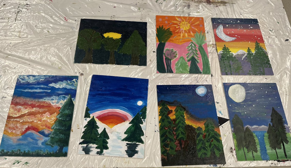 Peintio a Prosecco!🎨🍾
Gaethon ni lawer o hwyl neithiwr yn ein sesiwn peintio a prosecco i staff! Diolch i bawb wnaeth fynychu.
Painting and Prosecco!🏴󠁧󠁢󠁷󠁬󠁳󠁿🍾
We had lots of fun in our painting and prosecco session for staff last night. Thank you to everyone who attended.