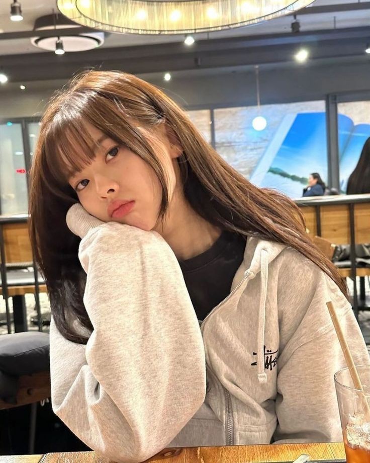 rzounan's tweet photo. Heyhooo,

Apakah ada yang sudah siap untuk bermain bersama hwansua? Jam jam 19.30 langsung mulai iaaaa!

Ayukkk absen dulu pakai foto cantik ganteng kalian ia https://t.co/L0IDjyFG6B