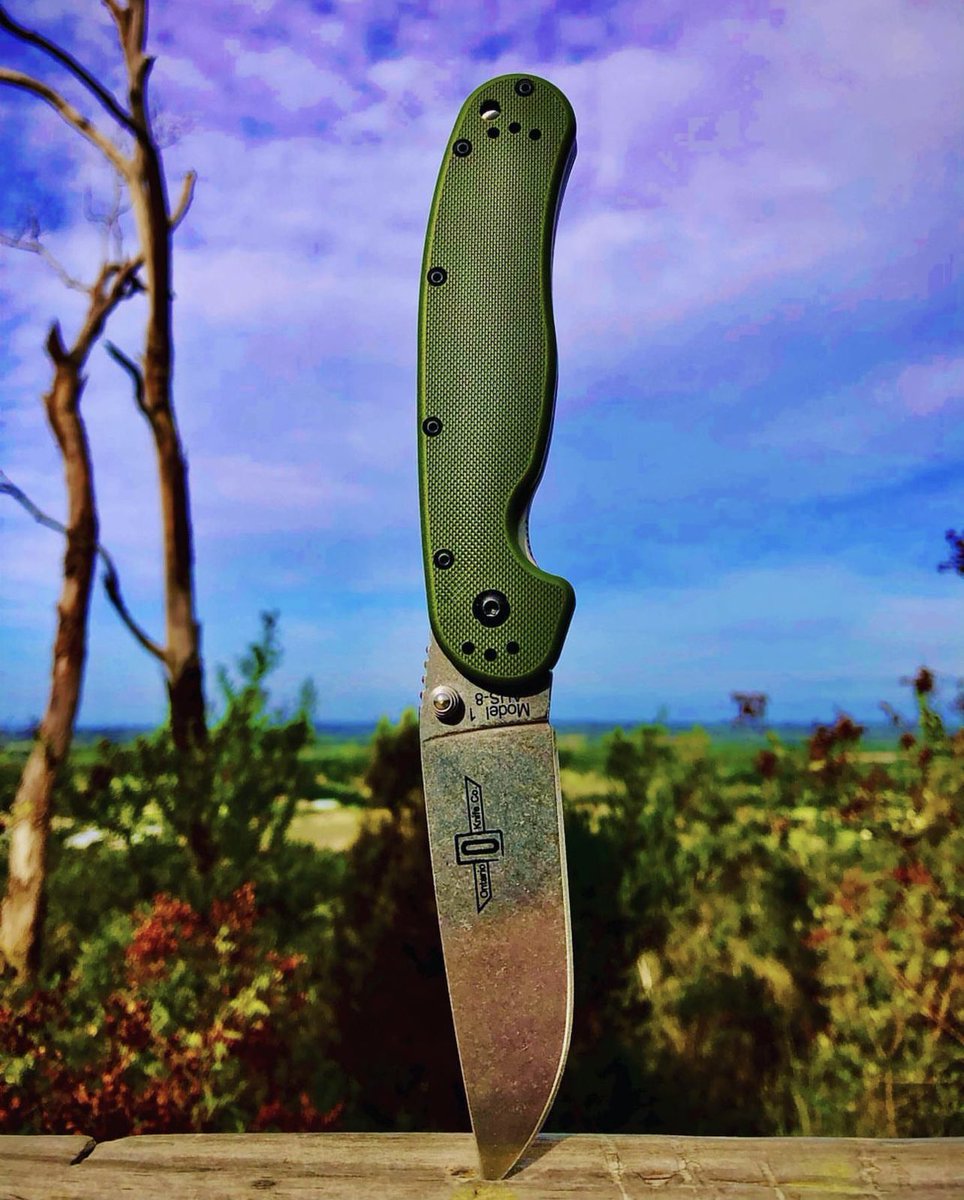 OntarioKnife's tweet photo. #RAT1FG for #FolderFriday! One of the best bangs for your buck as an #EDC option! 👌🏽🔪🐀 #UpgradeYourEDC
#ontarioknifecompany #okc1889 #pocketknife #foldingknife #knife #blade #hunting #camping #hiking #outdoors #gear #bushcraft #survival #RATFolders #RATSeries #RAT1 https://t.co/wi6wrcMGCZ