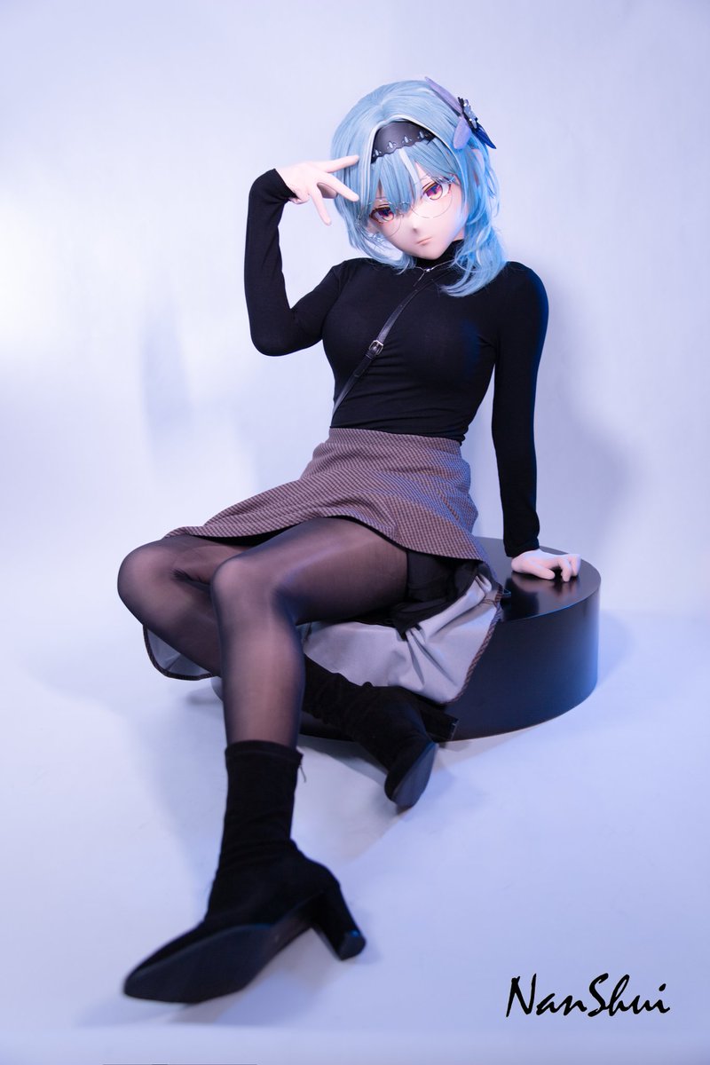 #原神 #Genshin #优菈 #Eula #cosplay #kigurumi 
📷:<a href="/xiaofanww/">小番ww</a>后勤协力:<a href="/firesong10/">炎歌</a>
优菈冬装 冬天的你一样很暖～两位小伙伴也是 暖到心里去了～