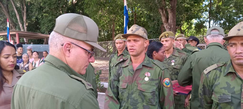Ejército Oriental tweet media