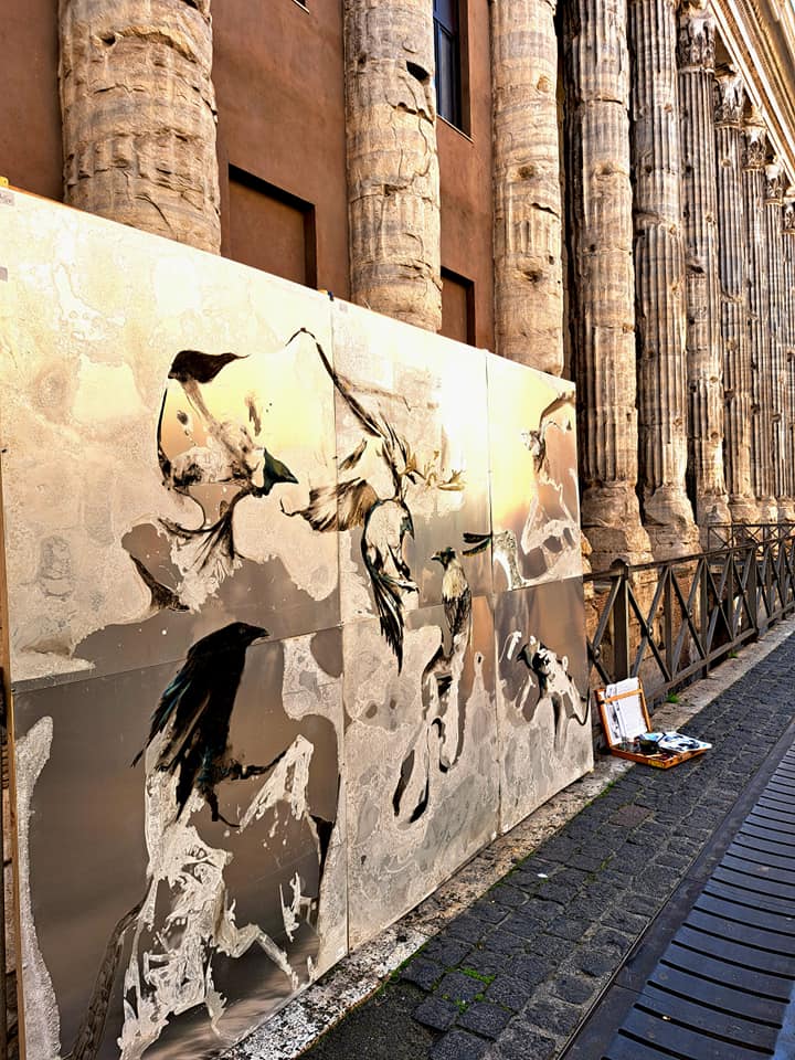 culture_roma's tweet photo. Fino al 13 dicembre alcune piazze ospiteranno'Roma Speciale', il live-painting di Ilaria Paccini, curatrice e artista del progetto, che realizzerà 15 opere di street art su lastre di alluminio,raffiguranti 15 specie di animali e piante. Ingresso gratuito
https://t.co/ulLjH5YBvF https://t.co/GQ1qrAv50L
