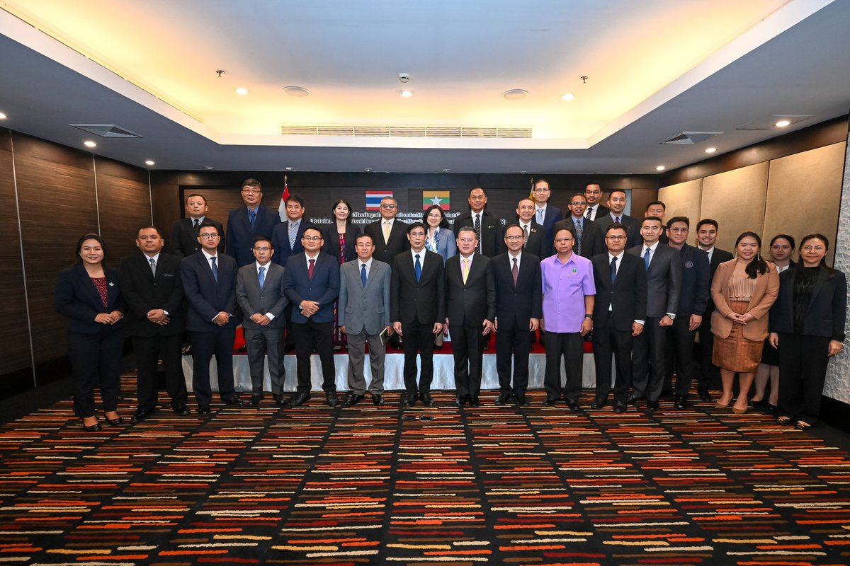 MFAThai's tweet image. 🇹🇭🇲🇲 DG of Treaties &amp;amp; Legal Affairs Department and DG of Consular &amp;amp; Legal Affairs Department, MFA Myanmar, co-chaired 3rd Meeting of Thailand – Myanmar Joint Committee relating to Fixed Boundary on Mae Sai – Nam Ruak Rivers Sector #JCR in Bangkok to expedite collaboration to