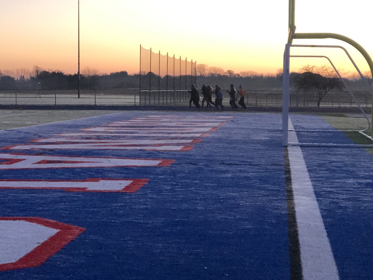 Rob@PPHSGirlsTrackXC tweet media