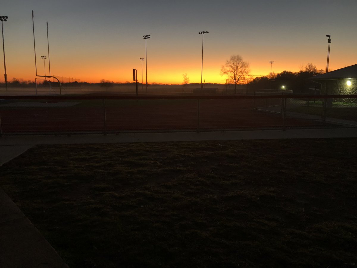 Rob@PPHSGirlsTrackXC tweet media