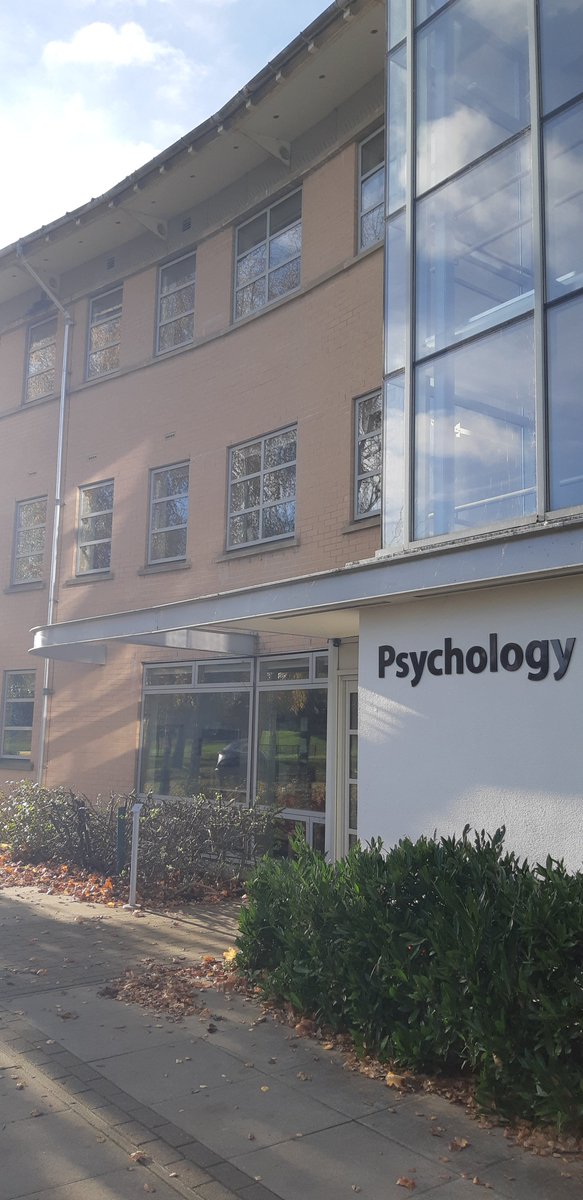 ZlatiIlchovska's tweet photo. I'm happy to share I have now moved to @YorkPsychology as a postdoc in #bilingualism and aging, supervised by the amazing @angela_debruin to work on her #MultiAge project. Find out more abour the project here: https://t.co/OPfvFnMfqS https://t.co/1G75xyeLbU