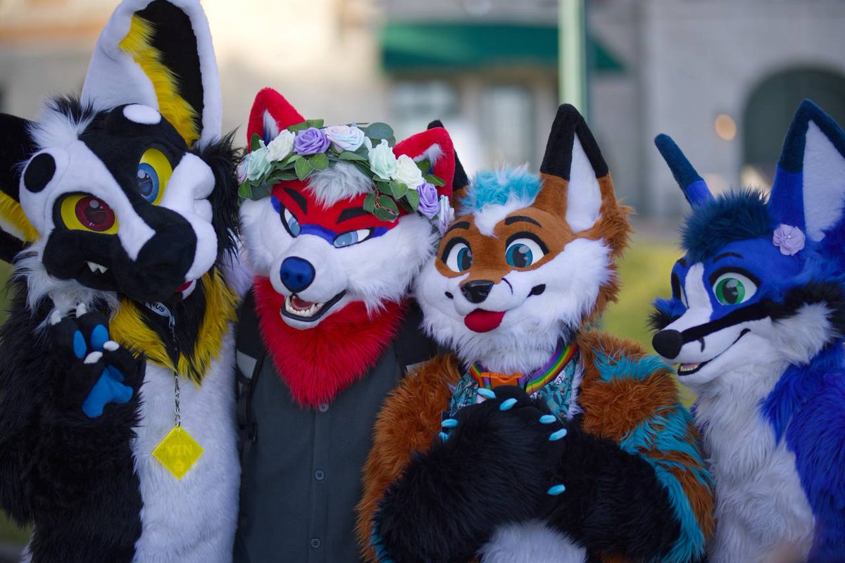It's #FursuitFriday y'all better have a good hecking day else the fluffies will come tickle you 👀

🟡 <a href="/Yin_Rave/">🐺Yin🐺 🔜 ANE</a> 
🟥 Me
🦊 <a href="/Blep_Fox/">Blep 🇨🇦🏳️‍🌈🦊</a>
🟦 <a href="/Littlefox95/">Stace Fox 🦊</a> 
📸 <a href="/ShotFired556/">ShotFired🔜FurXmas, FE</a>