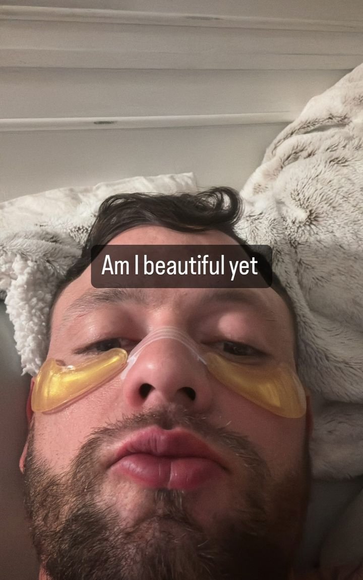 Hello friends happy Friday to daddy's.🥰