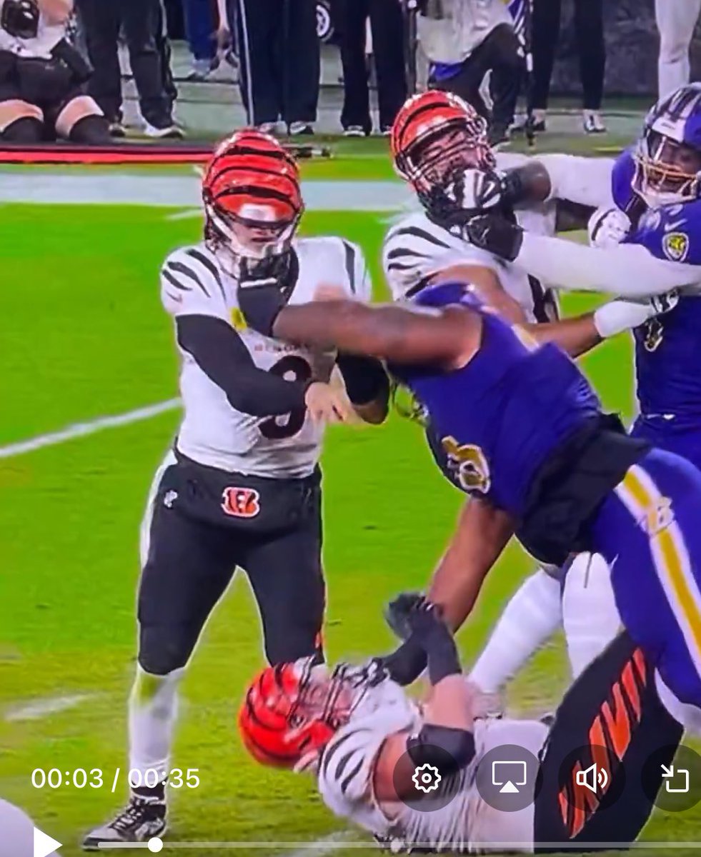 Howard Betta tweet media