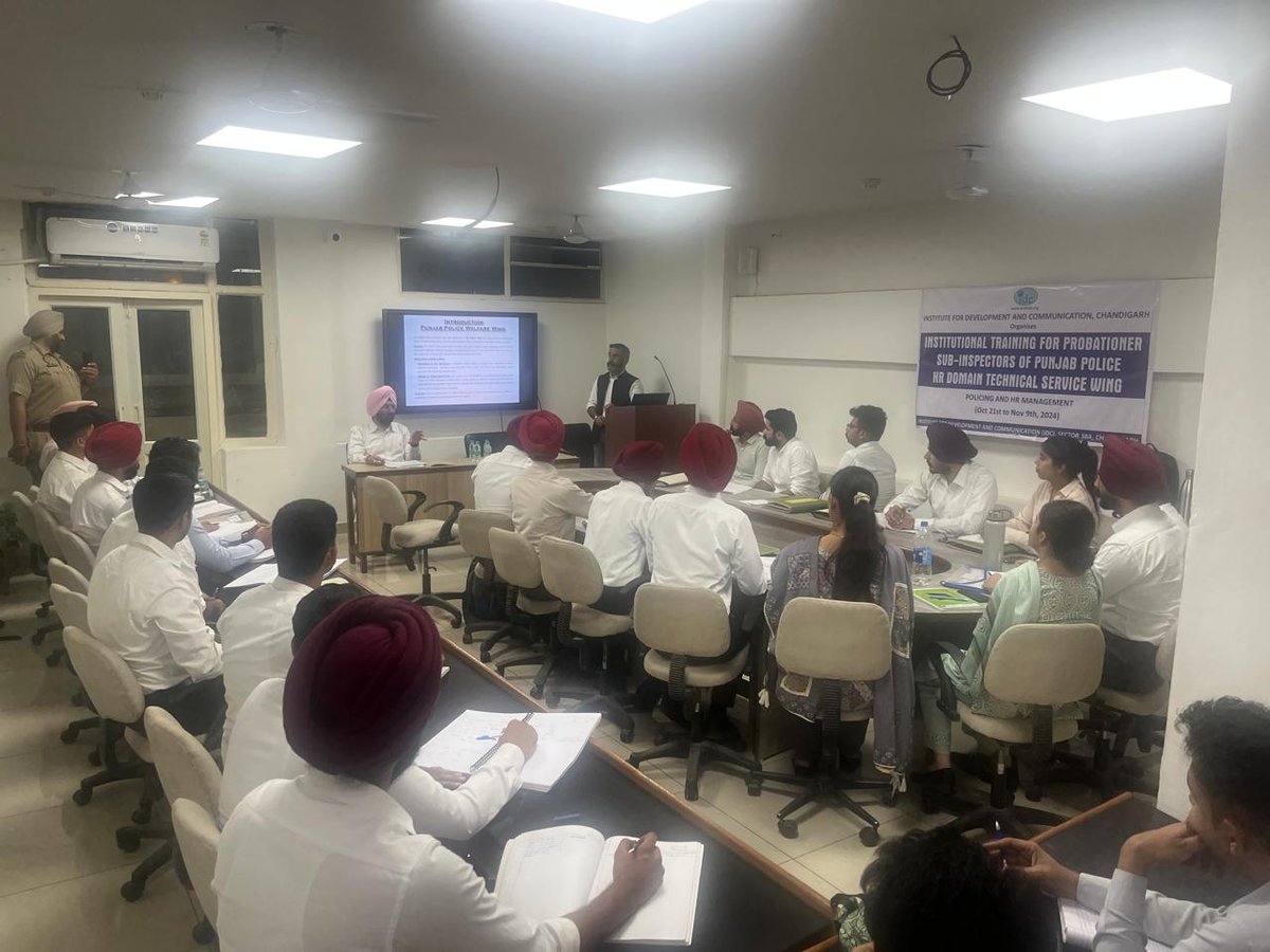 IDCIndia_Chd's tweet photo. 3-Week Training Programme of the P/SIs recruited in the TSS Cadre of Punjab Police (21st Oct 2024 – 8th Nov 2024)
30th October 2024: Sessions were taken by Sh. Sukhwant Gill IPS DIG/INT I; and, Dr. Nayantara Chauhan. https://t.co/krOdqn3ROC