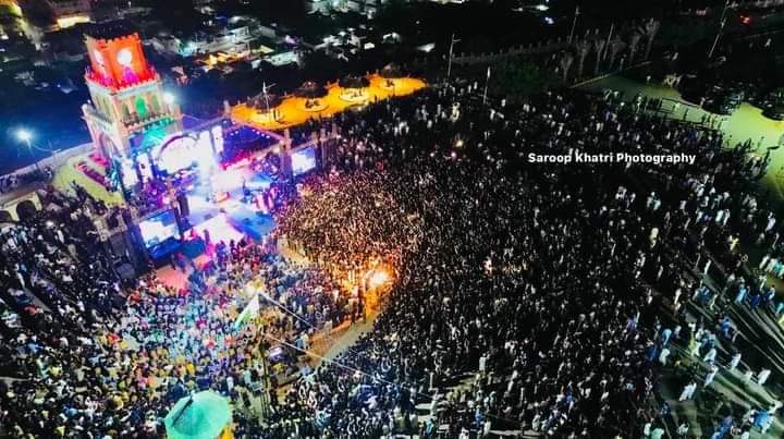 HullioSikandar's tweet image. Tharparkar celebrated #Diwali2024 with #LahootiMelo this weekend in Mithi with dazzling lights and colors that felt touching the sky.

This scale and wave of happiness adding more jubilation, as #TharCoal is now meeting our energy needs in Pakistan, with coal-fired electricity