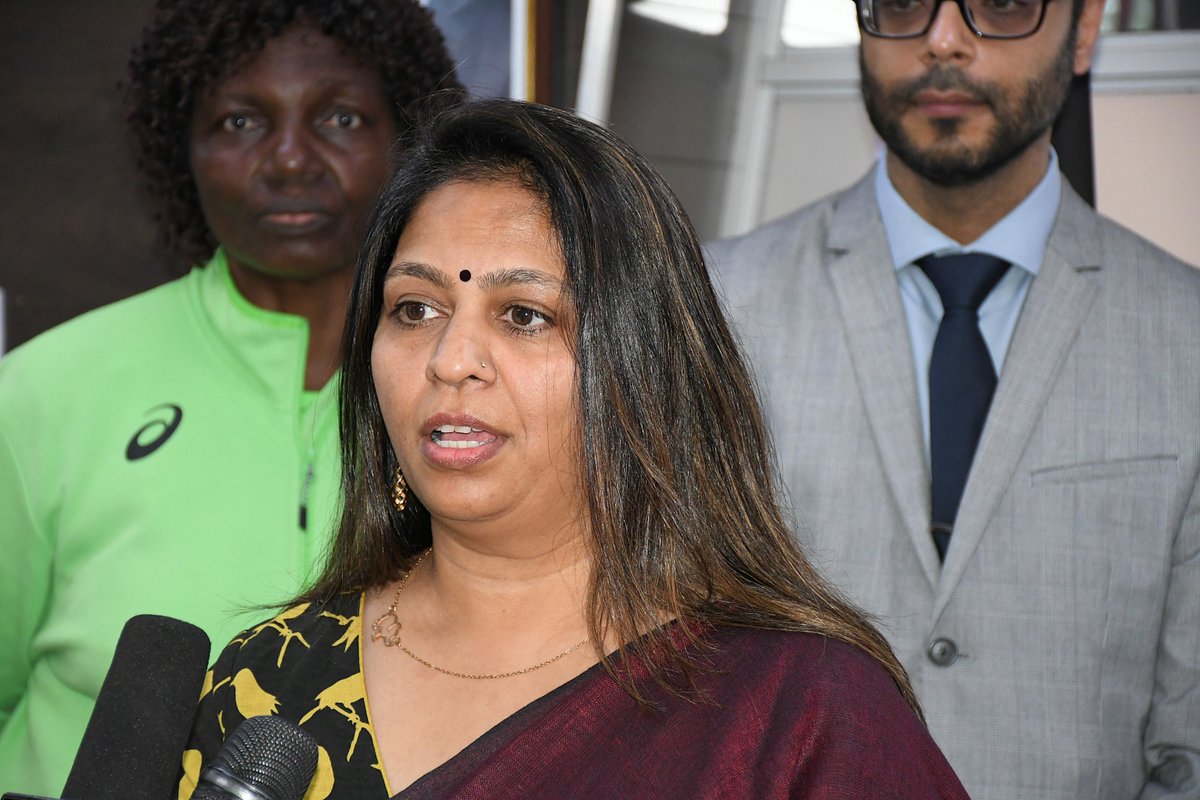 Dr. Aruna Varsani, was honoured for her human rights advocacy efforts through her Together for Better Foundation, that champions for the rights of girls to access reproductive health information, menstrual hygiene, mental health and wellness.