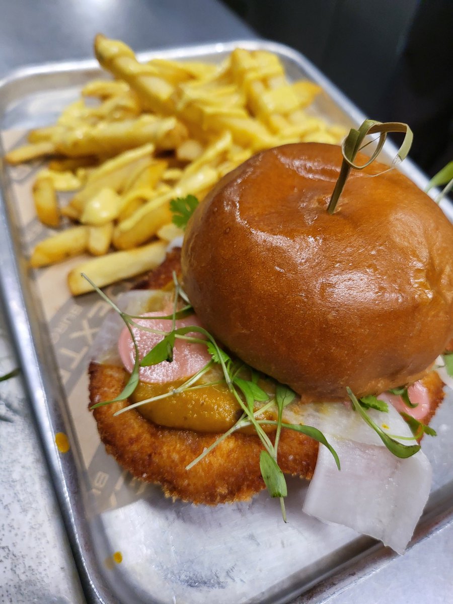 New Special 

Katsu Chicken Burger

Breaded Chicken Breast topped with Katsu Curry Sauce, Picked Radish, Micro Coriander Served with Katsu Mayo Fries 

£18

Available until 17th November