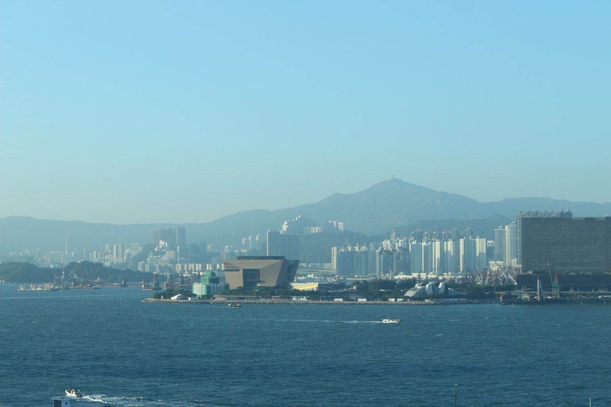 YanHuiMi's tweet photo. #hongkong #VictoriaHarbor
Some picture I took when I visited Hongkong. https://t.co/cYShisHR9Y