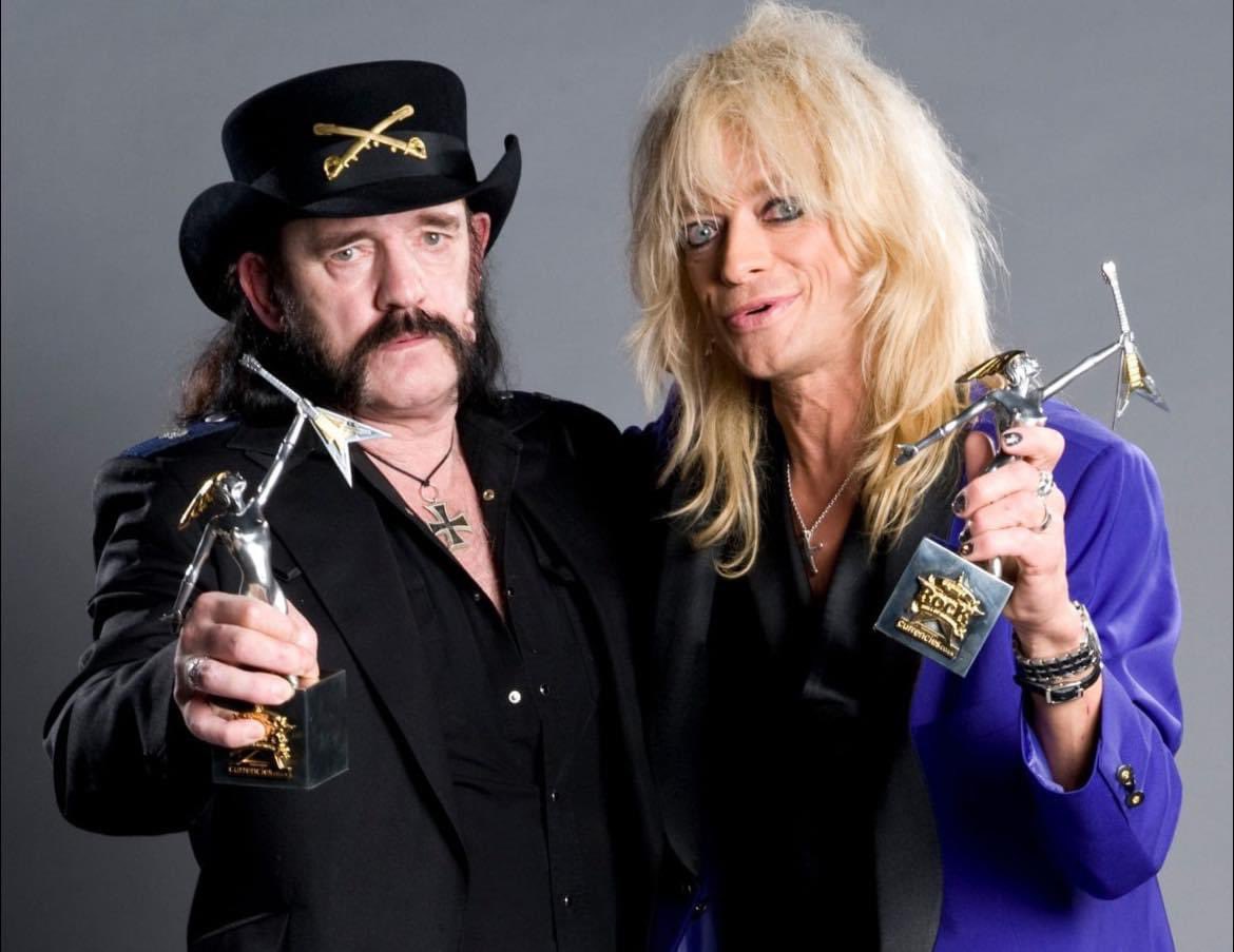 Lemmy Kilmister &amp; Michael Monroe 🎸 Can’t wait to see Michael at Lemmy’s old standby the Rainbow soon.
TRIVIA: Michael &amp; Lemmy were very close friends, and Michael is actually one of a few people who received a bullet containing some of Lemmy’s ashes after his death.
#lemmy