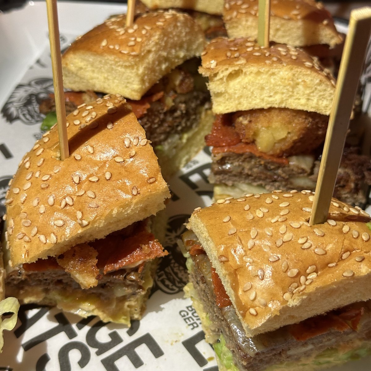 Altitude tweet media