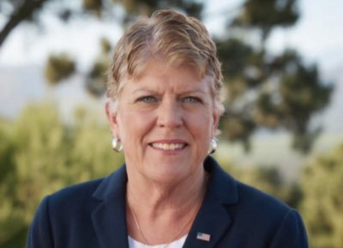 BREAKING: Democratic Rep. Julia Brownley has won re-election in California's closely watched 26th Congressional District, after fending off her GOP challenger. This brings Democrats one step closer to flipping the House from red to blue. 💙