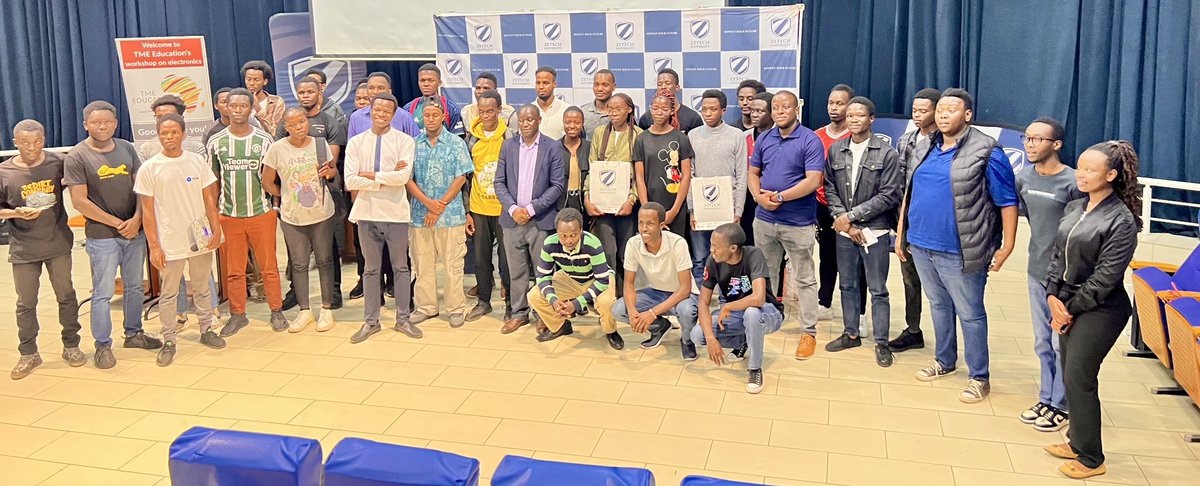 plpcommunity's tweet photo. π°πͺ
Weβre happy to have had the #PowerCommunity in the @ZetechUni IoT Hackathon, with @PLPAfrica Academy Principal Isaac Kega serving as one of the judges!
We're keen to supporting members innovating at the intersection of IoT and software development
#1MillionDevs4Africa https://t.co/HpeC5B8gjo