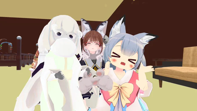 #キタリナQ おまけのスリーショットと今週の温泉ミルク風呂です。