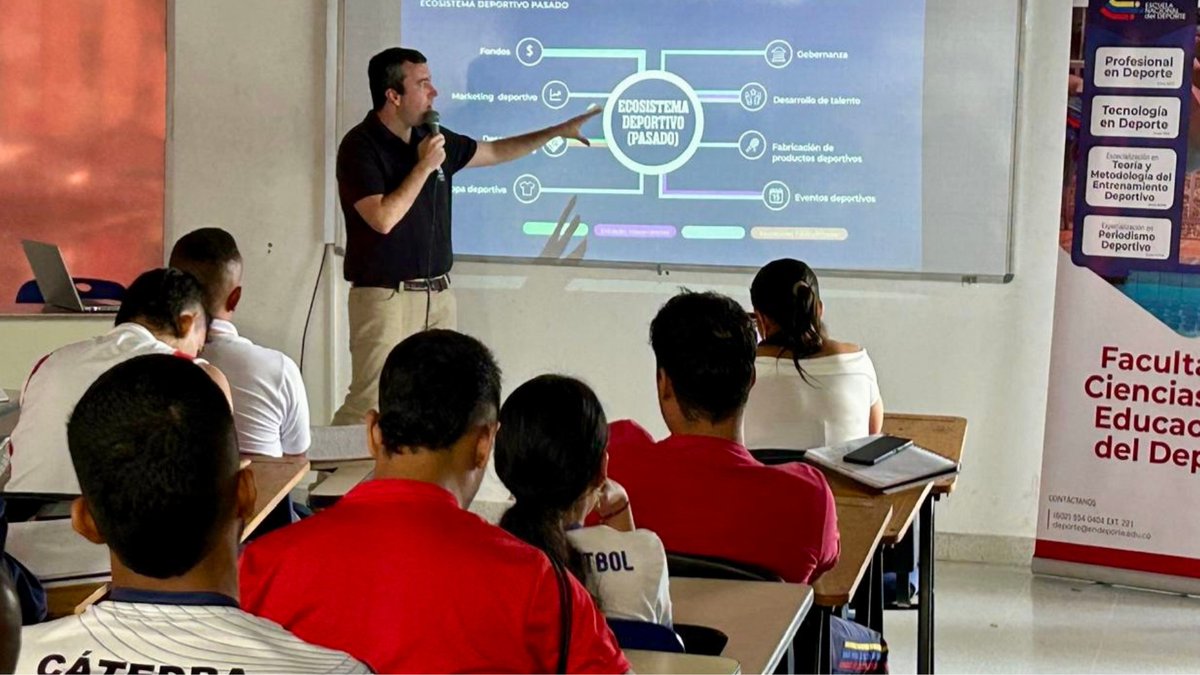 Cruyff_Inst_ES's tweet photo. ¡Esta semana nuestro Responsable de Ventas, Roman Pascual, está en #Colombia!

Impartirá charlas sobre Tendencias en Deporte y Turismo Deportivo en @endeporte_, visitará la @usbbog, el @Poligran, el @EnvigadoFC y la @FCF_Oficial.

📸 ¡Os compartimos algunas fotos de la jornada! https://t.co/MxxWP7KoKZ