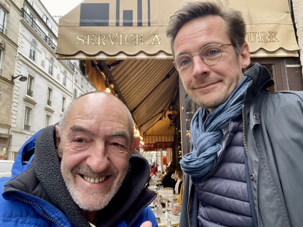 📚LIBRISPHAERA 📚
📕Les associés en meeting 🇫🇷🇺🇸 

« Créateur de livres et d'objet livres », Manufacture, Maison d'édition et Fabrique. #MadeinFrance🇫🇷

📲Retrouvez nous 📘👇🏼
lamanufacturelibrisphaera.com