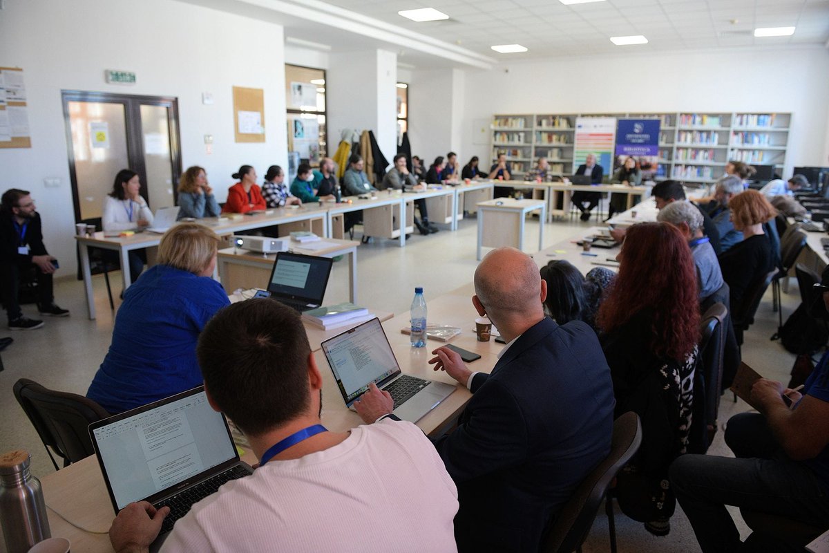 Claudia Serbanuta tweet media