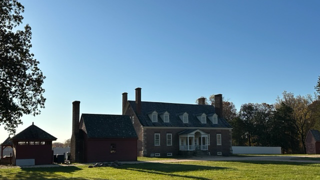 GunstonHall's tweet photo. ☀️Good Morning from #GunstonHall!☀️
Looking for a holiday weekend activity? It is the perfect weekend to visit our historic mansion & garden, walk our 3 trails, gaze at the Potomac River & wander through our exhibit, Revolutionary Rights.
Tkts: https://t.co/2ceHBPGN5B
#VAHistory https://t.co/hRAX9LrIn5