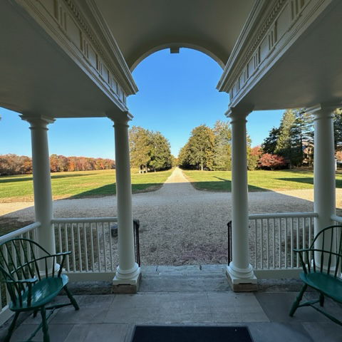GunstonHall's tweet photo. ☀️Good Morning from #GunstonHall!☀️
Looking for a holiday weekend activity? It is the perfect weekend to visit our historic mansion & garden, walk our 3 trails, gaze at the Potomac River & wander through our exhibit, Revolutionary Rights.
Tkts: https://t.co/2ceHBPGN5B
#VAHistory https://t.co/hRAX9LrIn5