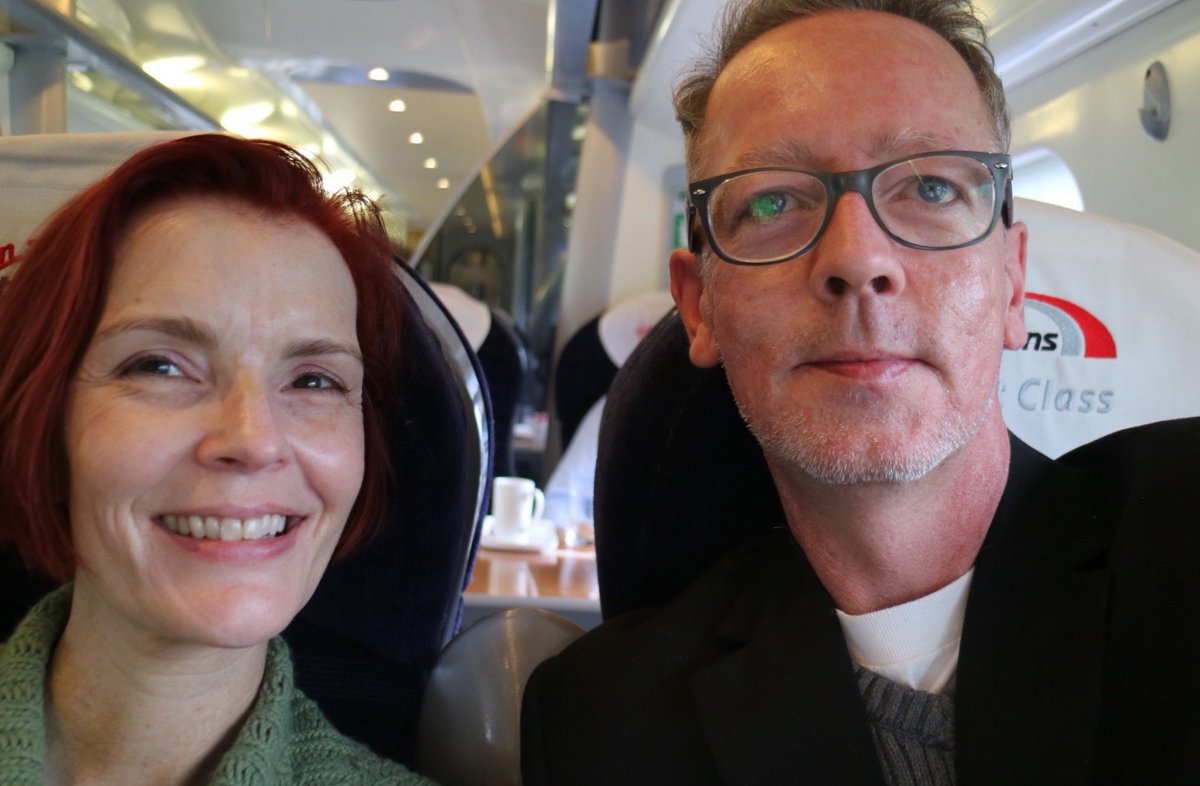 Every few years,the lady and I take a 2 wk stay in London from Canada for a couple of weeks.Fights, modest food and hotels come out around £10K overall

 Imagining how nice it would be to have free buses &amp; trains as 'foregners

*Free phones world be the cherry on top 🤦‍♂️

<a href="/Iromg/">Mike Graham 🇬🇧</a>