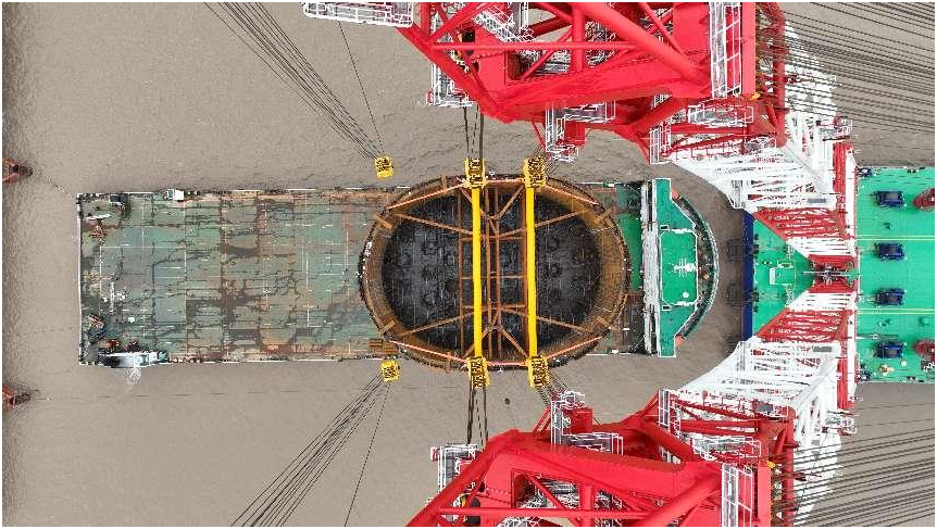 NewEraChina2022's tweet image. China's central enterprise, CCCC Second Harbor Engineering Company Ltd, recently debuted its cutting-edge crane vessel, Erhang Zhuoyue, with the precise placement of a 2,500-ton steel-shelled form of main piers for the Hangzhou Bay Railway Bridge.
#GreenChina #SmartEngineering