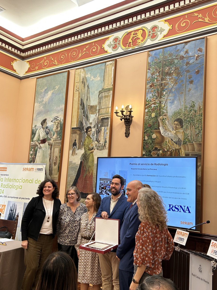 SERAM - Sociedad Española de Radiología Médica (@seram_rx) on Twitter photo @GEHealthCare_ES 🏥 Premio al Servicio de Radiología para el Hospital Universitario La Princesa de Madrid <a href="/HULPrincesa/">Hosp. de La Princesa</a>
¡Enhorabuena!
👉🏼Recogen varios miembros del equipo
<a href="/Rod_Carn/">Pablo Rodríguez Carnero</a> #PremiosRadiología2024 @GEHealthCare_ES 🏥 Premio al Servicio de Radiología para el Hospital Universitario La Princesa de Madrid <a href="/HULPrincesa/">Hosp. de La Princesa</a>
¡Enhorabuena!
👉🏼Recogen varios miembros del equipo
<a href="/Rod_Carn/">Pablo Rodríguez Carnero</a> #PremiosRadiología2024