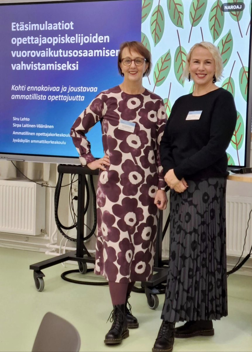 JAMK_AOKK's tweet photo. Innostavia kohtaamisia ja antoisia keskusteluja! viestivät Jamkin opekorkealaiset AMK- ja ammatillisen koulutuksen tutkimuspäiviltä @metropolia:sta. Teemaryhmissä käsittelimme mm. #työelämäyhteistyö #simulaatiot #opettajankoulutus #Monialaisuus #JatkuvaOppiminen  @OttuRy #JamkTKI https://t.co/56v1dKWBim