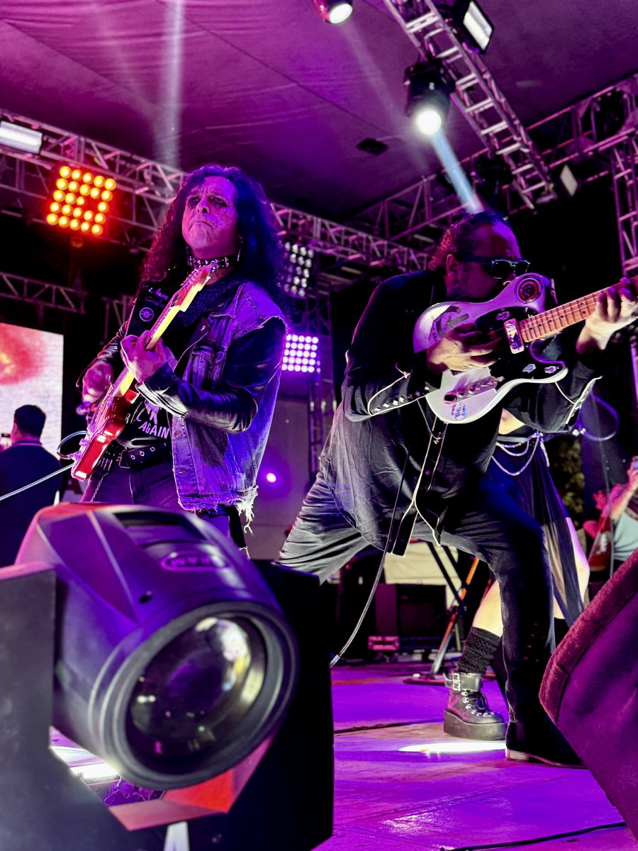 SociedadCapitol's tweet photo. Que manera de empezar el mes 🤟🎙🔥

Gracias a la @orqueska y @malditosdecora por tan epica noche 🌟

#alcaldíatláhuac #cdmx_oficial #orqueskainternacional https://t.co/ariX11Z6hC