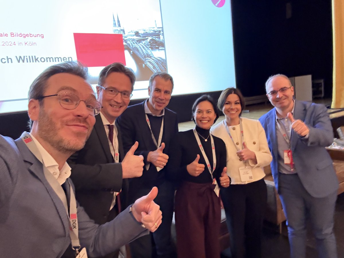 KardiologieHH's tweet photo. #AGIK meets #DGKKardialeBildgebung
Amazing session on #StateoftHEART imaging
for #PrecisionPCI
Thanks to the amazing faculty and their talks
Nadine Abanador-Kamper, Lena Seegers, Fabian Knebel, Grigorios Korosoglou and my co-chair Jan-Malte Sinning 🫶
#WEareAGIK #YOUareAGIK https://t.co/0DEn57NliF