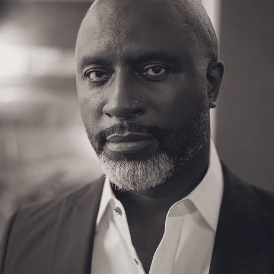 olskooljam's tweet image. 昨今はHipHopと同様にR&amp;amp;Bにおいてもサウンドの変遷が激しいんですよね

90年代はブーンバップ黄金期ですがバキバキのNJSダンサーにもまた良い作品が多いです。カルロスのこの曲はカナダ産のバケモノ🎤

#CarlosMorgan #RnB #NJS