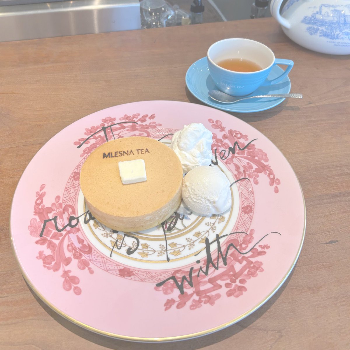 __178504's tweet photo. 研修と言う名の試食大会in草津🍛 https://t.co/crhQQjFsxc