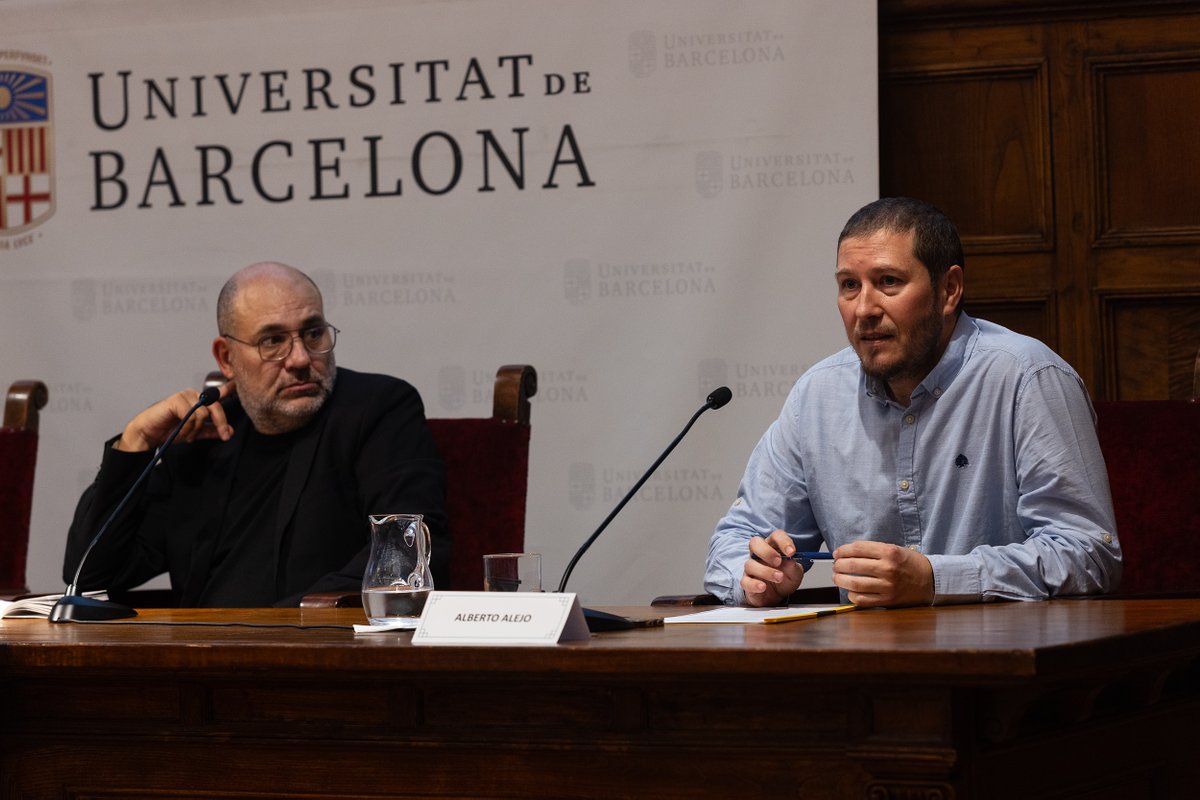 Facultat de Matemàtiques i Informàtica UB (@matesinfoub) on Twitter photo #Notícia | Els perills de la intel·ligència artificial en els mitjans de comunicació, a debat a la <a href="/UniBarcelona/">Universitat de Barcelona</a>.
La Càtedra UB i 3Cat en IA i Mitjans organitza una taula rodona amb <a href="/bitenmascarado/">Jordi Vitrià</a>, <a href="/Dialalluna/">Patricia Ventura</a>, <a href="/ganyet/">Josep M. Ganyet</a> i <a href="/albertoalejo/">Alberto Alejo</a>.
✍️Crònica: mat.ub.edu/noticies/els-p… #Notícia | Els perills de la intel·ligència artificial en els mitjans de comunicació, a debat a la <a href="/UniBarcelona/">Universitat de Barcelona</a>.
La Càtedra UB i 3Cat en IA i Mitjans organitza una taula rodona amb <a href="/bitenmascarado/">Jordi Vitrià</a>, <a href="/Dialalluna/">Patricia Ventura</a>, <a href="/ganyet/">Josep M. Ganyet</a> i <a href="/albertoalejo/">Alberto Alejo</a>.
✍️Crònica: mat.ub.edu/noticies/els-p…