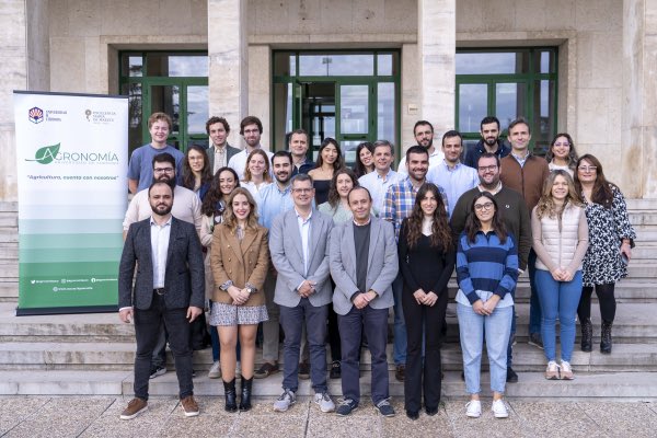 🥲 Y así finaliza un nuevo #NovelesDAUCO que ha permitido estrechar lazos entre el personal de los distintos grupos de investigación.

Si te lo has perdido no te preocupes, porque pronto tendrás todas las ponencias disponibles en nuestro canal de YouTube 👩‍💻

Stay tuned! 🔌