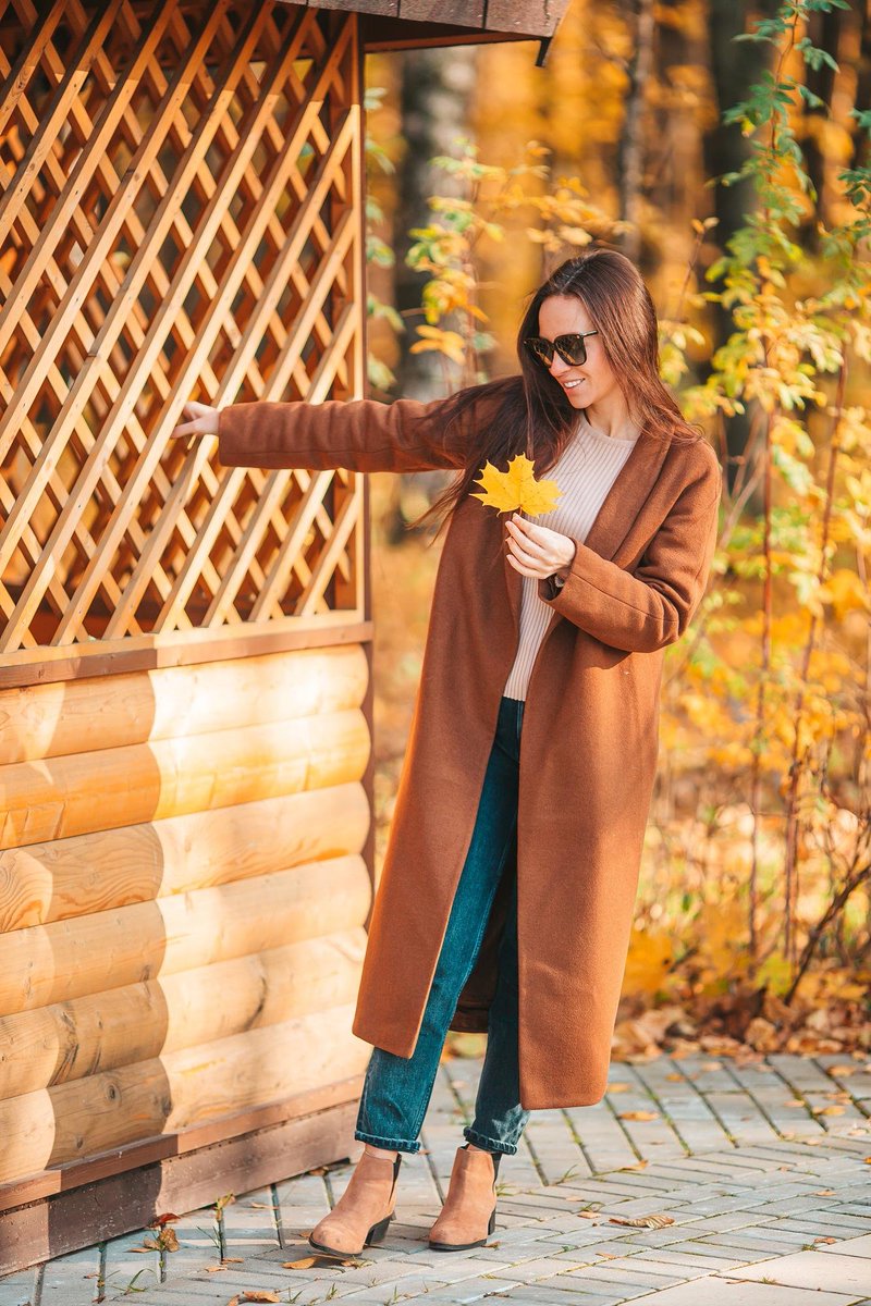 jacobmarti84624's tweet photo. 🌟 Discover Your Fall Favorites: Our collection captures the vibrant spirit of autumn. Swipe to find pieces that resonate with your style!
➡️Tap the link : 👇
https://t.co/jUpxaH3aRb
#SeasonalFashion #CozyEssentials #FashionElegance #Fashion https://t.co/FzdRsiFGld