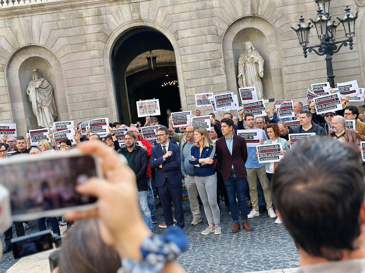 Barcelona En Comú tweet media