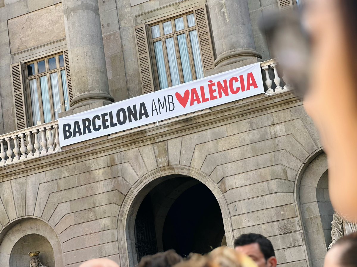 Avui ens hem aturat en solidaritat amb les víctimes de la DANA i les milers de persones afectades. 

No és una mala gestió, és una gestió criminal. Necessitem una política per protegir i servir la ciutadania, no per especular.