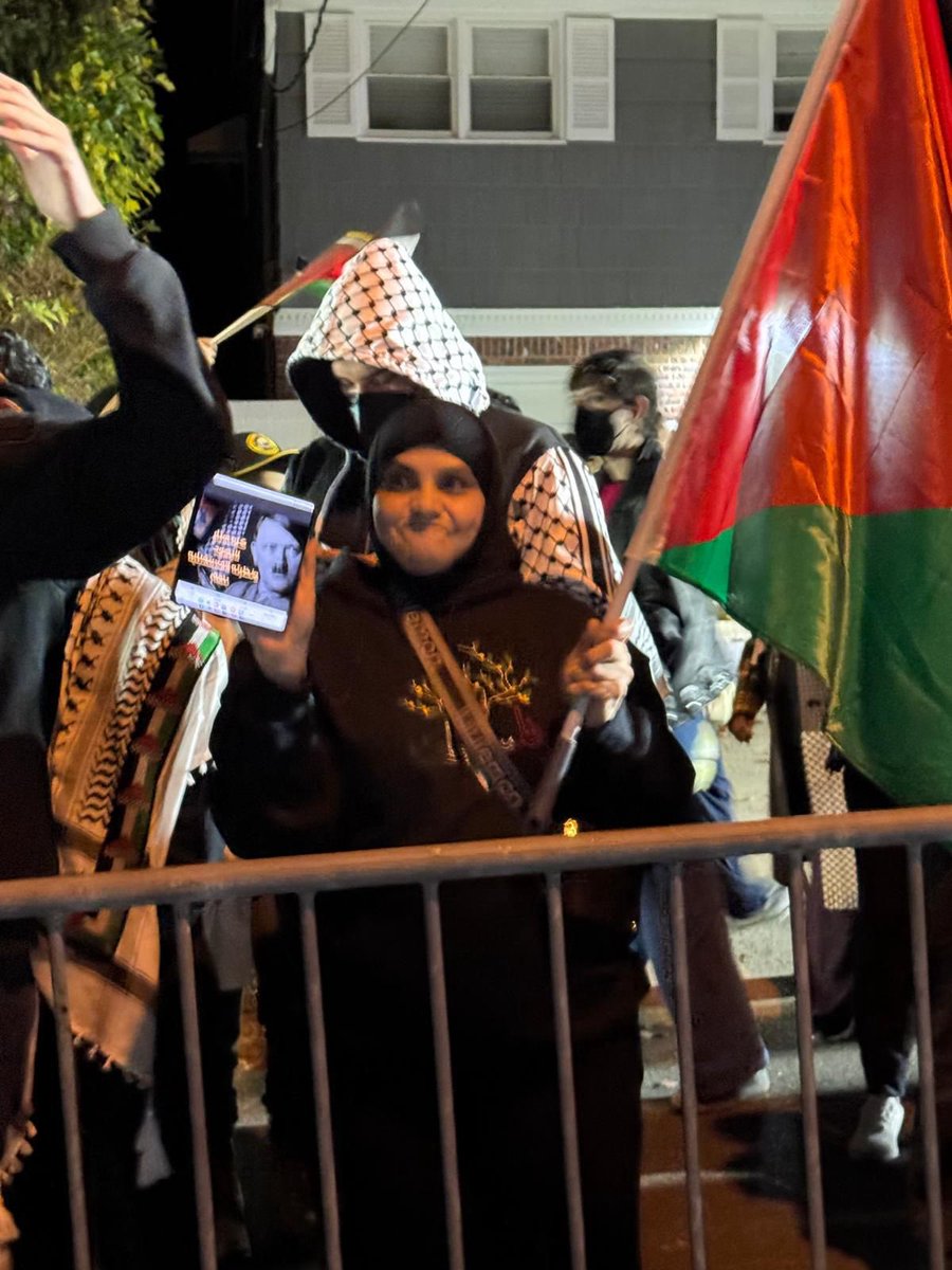 astor_charlie's tweet photo. I have reached the point where I am struggling to draw a distinction between Muslims and Islamists.

I do not see the Muslims in the West decrying the actions of the unassimilated and violent arrivals.

I have to conclude they are complicit in or support the attacks we are seeing across Europe on a daily basis.

I have to concluded that they prefer their Middle East roots to their European ones. And perhaps Europe should finally cease to be a comfortable place for those who follow Islam.