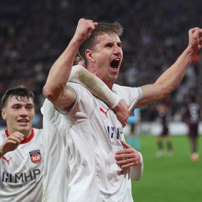 FootballWeb tweet media