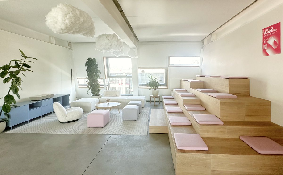Today, we celebrate 1-year of Universal Profiles on LUKSO Mainnet!🌟

To mark the occasion, we're opening the LUKSO Hub in Berlin, a co-working space right beside the water- perfect for builders eager to work alongside our team and drive the future of Web3 forward.🚀