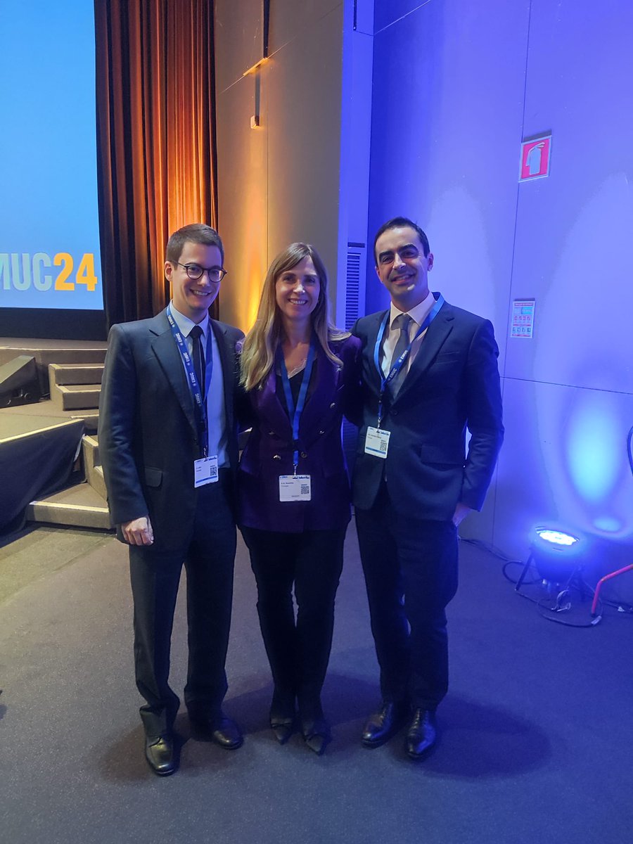 João Lobo (@joaopedrolobo89) on Twitter photo Happy to be discussant at the high risk #prostatecancer multidisciplinary session at #EMUC24! Great session! 🔬👨🏻⚕️🧬
<a href="/IPOPorto/">IPO Porto</a> <a href="/GEBC_IPOPorto/">Cancer Biology & Epigenetics Group_IPO Porto</a> <a href="/YAUpenile_tesCa/">YAU Working Group Penile & Testis Cancer</a> <a href="/ESP_Pathology/">European Society of Pathology (ESP)</a> <a href="/IntSocUropath/">International Society of Urological Pathology</a> <a href="/GU_Path_Society/">GU Pathology Society (GUPS)</a> <a href="/ICBAS_UPorto/">Instituto de Ciências Biomédicas Abel Salazar UP</a> Happy to be discussant at the high risk #prostatecancer multidisciplinary session at #EMUC24! Great session! 🔬👨🏻⚕️🧬
<a href="/IPOPorto/">IPO Porto</a> <a href="/GEBC_IPOPorto/">Cancer Biology & Epigenetics Group_IPO Porto</a> <a href="/YAUpenile_tesCa/">YAU Working Group Penile & Testis Cancer</a> <a href="/ESP_Pathology/">European Society of Pathology (ESP)</a> <a href="/IntSocUropath/">International Society of Urological Pathology</a> <a href="/GU_Path_Society/">GU Pathology Society (GUPS)</a> <a href="/ICBAS_UPorto/">Instituto de Ciências Biomédicas Abel Salazar UP</a>