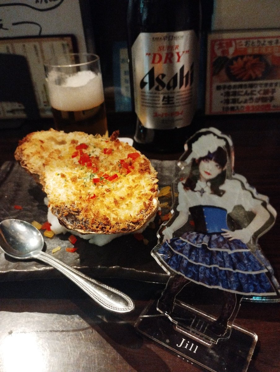 ARDBEG48's tweet photo. カッコよくて　激しくて���美しい演者とイカれた��ーディエンスが織り成す一体感が楽しくて　おっさんはしゃぎ過ぎた　喉は枯れてるし　腕は痛いし　首は悲鳴あげてるので　燃料補給　尚、涙腺弱々おじさんBLAZE　LIQUIDに続きPITでもCarry on singing to the skyで謎の涙目　#UnluckyMorpheus https://t.co/niRd0CiEdU