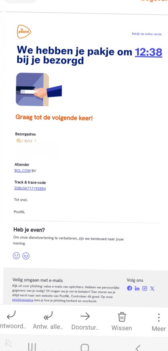inkie934's tweet photo. @PostNL om 16:12 bericht gekregen dat om 12:38 onderstaand pakket door de bus is bezorgd. Niets gezien en ik ben na een half uur via wachten en invullen in de app eruit geknikkerd https://t.co/Sx5HdzueLO