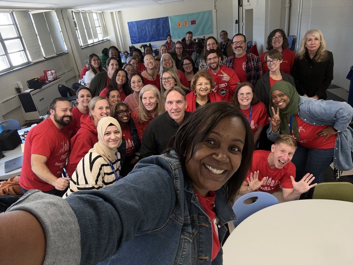 PFTLocal3's tweet photo. Solidarity is how we get through! OPL coaches and Ellwood school members showing up strong in PFT red for a @PHLschools contract that protects their rights and helps them plan for their futures 🌞🌞🌞
#PHLed #PFTstrong #REDFriday https://t.co/MUqPKTo13h